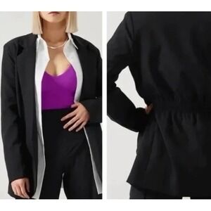 Athleta Endless Primatwill Blazer (size 6) Activewear jacket, Black blazer